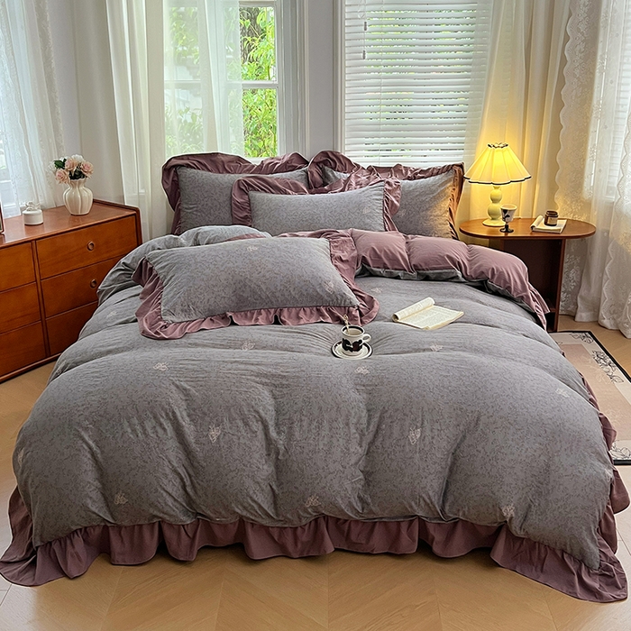 91家纺网 家纺一手货源 找家纺 梦舒羽 2025新款水洗珍珠棉花边四件套学生宿舍套件复古风四件套 墨染芳华