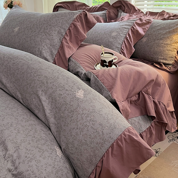 91家纺网 家纺一手货源 找家纺 梦舒羽 2025新款水洗珍珠棉花边四件套学生宿舍套件复古风四件套 墨染芳华