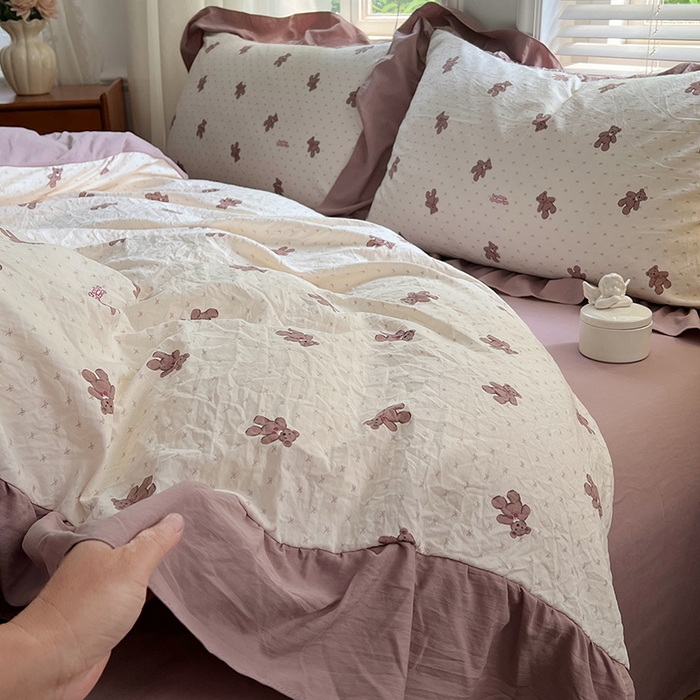 91家纺网 家纺一手货源 找家纺 梦舒羽 2025新款水洗珍珠棉花边四件套学生宿舍套件复古风四件套 童话镇