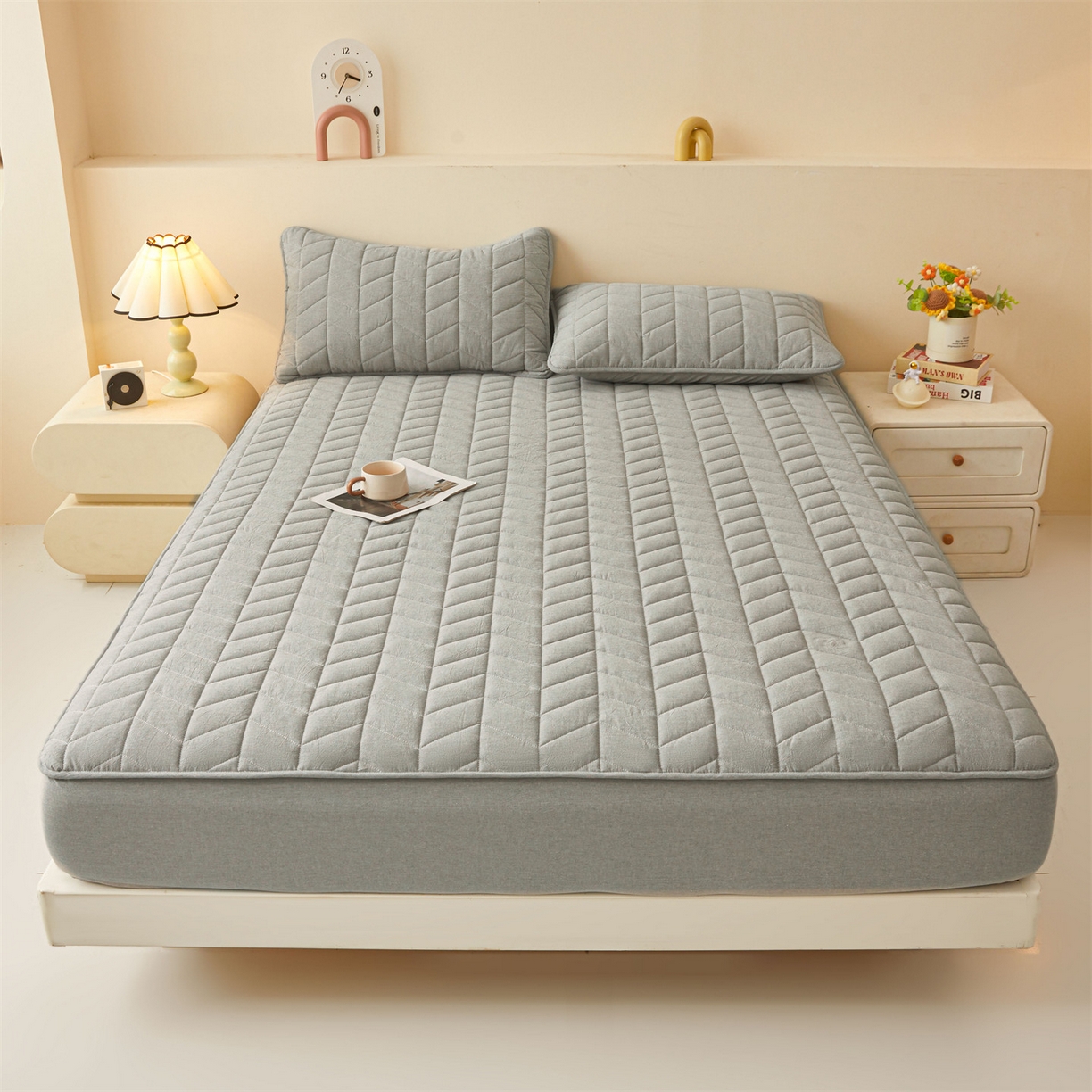 91家纺网 家纺一手货源 找家纺 （总）优眠坊 2025新品全棉色织水洗棉纯棉夹棉抗菌绗缝床笠-幻格系列