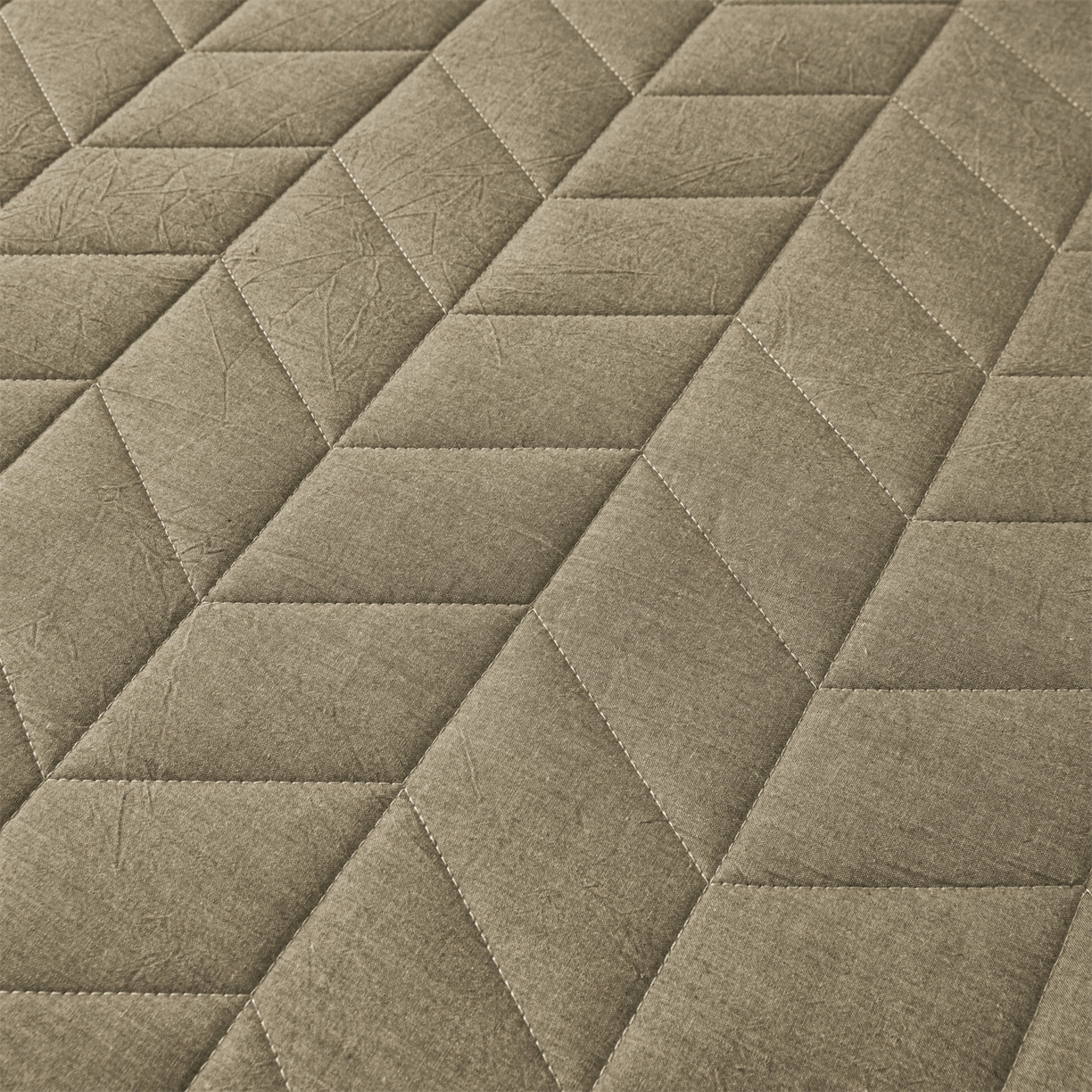 91家纺网 家纺一手货源 找家纺 优眠坊 2025新品全棉色织水洗棉纯棉夹棉抗菌绗缝床笠-幻格系列 幻格-墨绿