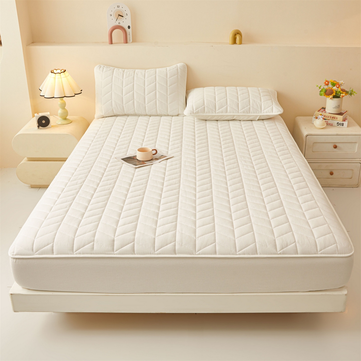 优眠坊 2025新品全棉色织水洗棉纯棉夹棉抗菌绗缝床笠-幻格系列 幻格-奶昔白