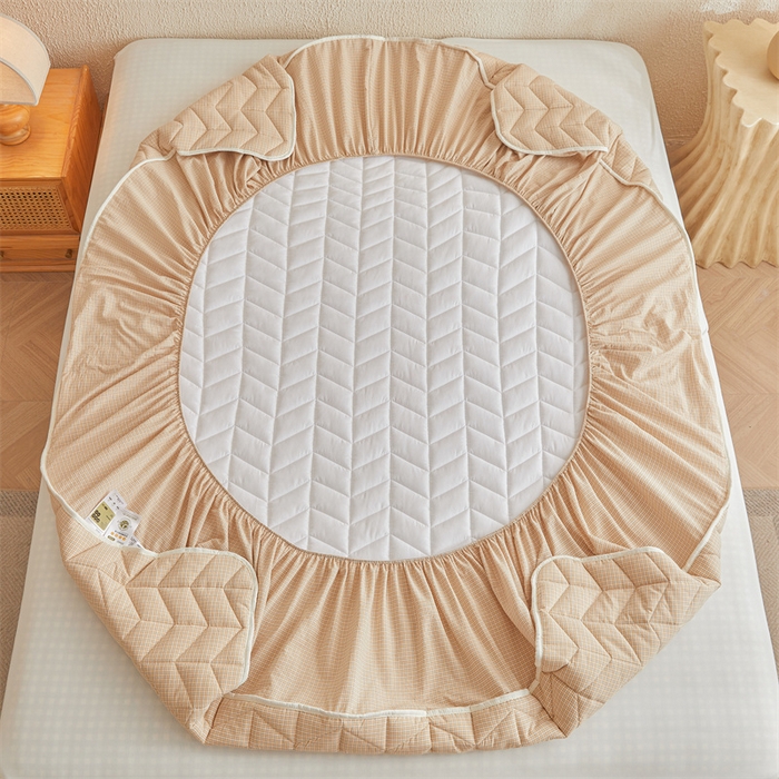 91家纺网 家纺一手货源 找家纺 优眠坊 2025新品全棉色织水洗棉纯棉夹棉抗菌绗缝床笠-幻格系列 方格-卡其