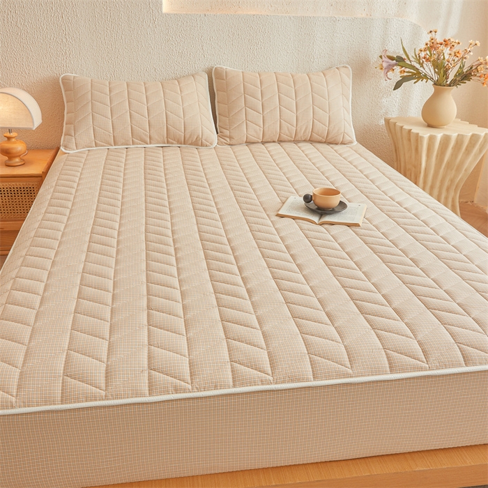 91家纺网 家纺一手货源 找家纺 优眠坊 2025新品全棉色织水洗棉纯棉夹棉抗菌绗缝床笠-幻格系列 方格-卡其