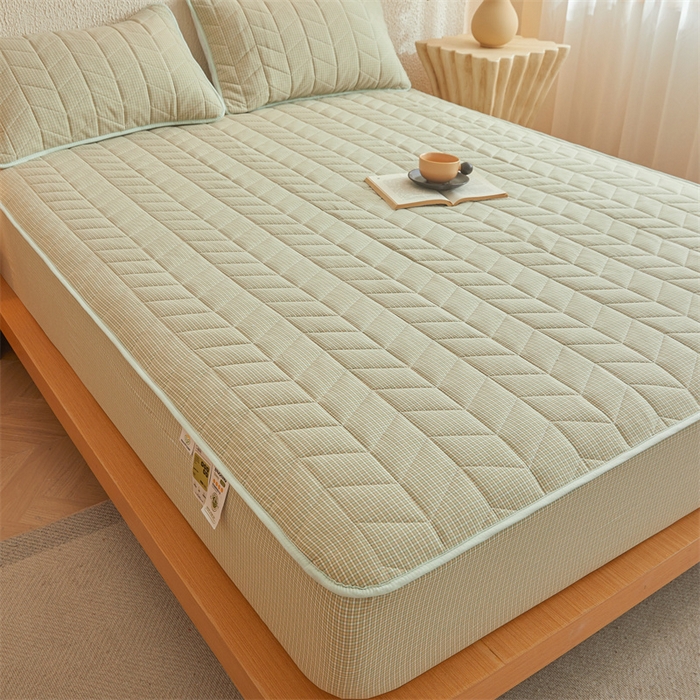 91家纺网 家纺一手货源 找家纺 优眠坊 2025新品全棉色织水洗棉纯棉夹棉抗菌绗缝床笠-幻格系列 方格-抹茶绿