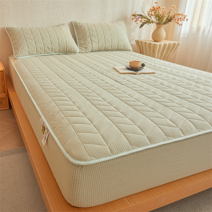 91家纺网 家纺一手货源 找家纺 优眠坊 2025新品全棉色织水洗棉纯棉夹棉抗菌绗缝床笠-幻格系列 方格-抹茶绿