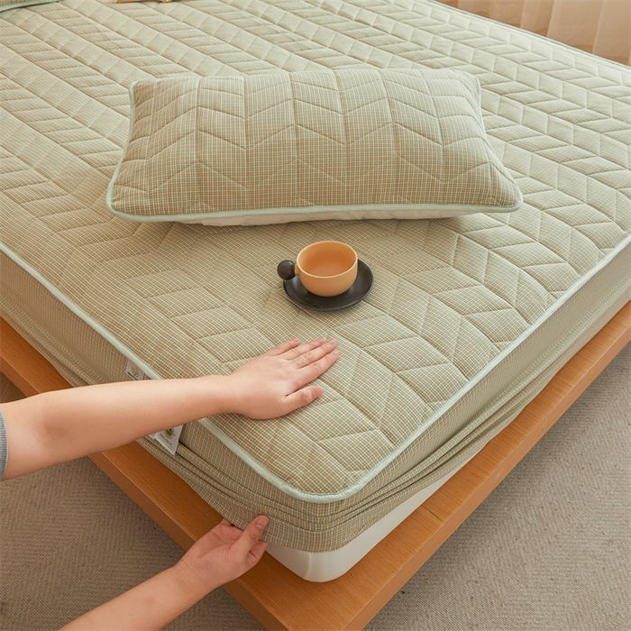 91家纺网 家纺一手货源 找家纺 优眠坊 2025新品全棉色织水洗棉纯棉夹棉抗菌绗缝床笠-幻格系列 方格-抹茶绿