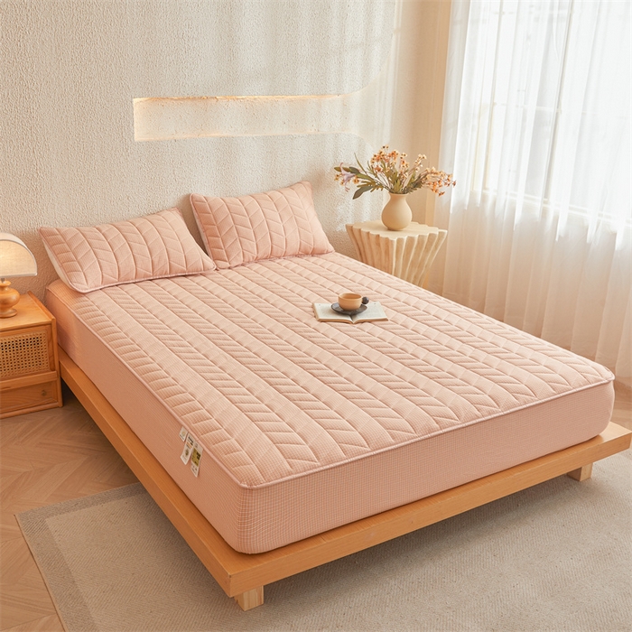 91家纺网 家纺一手货源 找家纺 优眠坊 2025新品全棉色织水洗棉纯棉夹棉抗菌绗缝床笠-幻格系列 方格-玉色