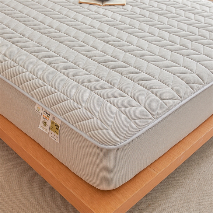 91家纺网 家纺一手货源 找家纺 优眠坊 2025新品全棉色织水洗棉纯棉夹棉抗菌绗缝床笠-幻格系列 条纹-灰