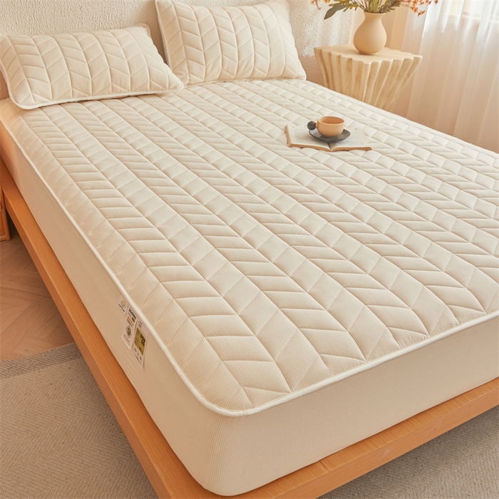 91家纺网 家纺一手货源 找家纺 优眠坊 2025新品全棉色织水洗棉纯棉夹棉抗菌绗缝床笠-幻格系列 条纹-卡其