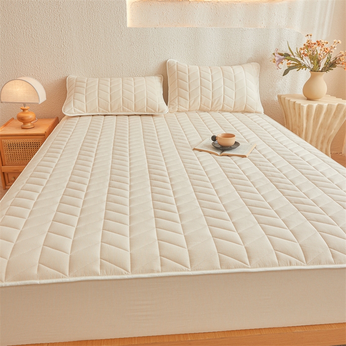 91家纺网 家纺一手货源 找家纺 优眠坊 2025新品全棉色织水洗棉纯棉夹棉抗菌绗缝床笠-幻格系列 条纹-卡其