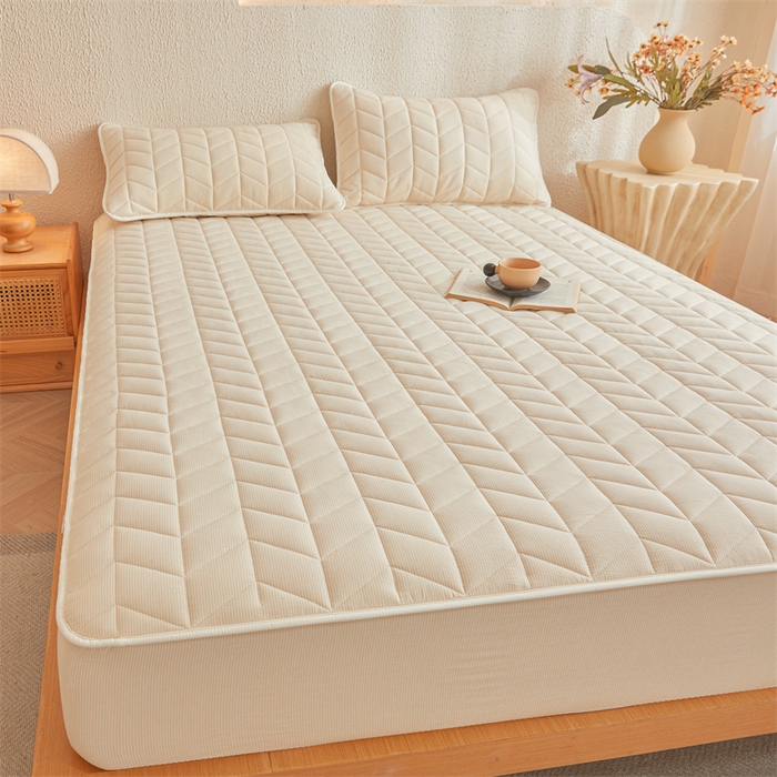 91家纺网 家纺一手货源 找家纺 优眠坊 2025新品全棉色织水洗棉纯棉夹棉抗菌绗缝床笠-幻格系列 条纹-卡其