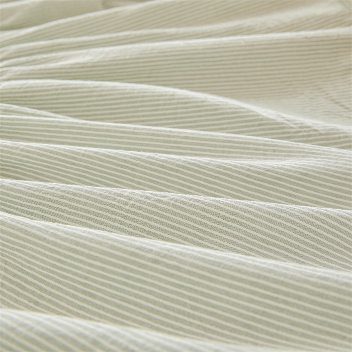 91家纺网 家纺一手货源 找家纺 优眠坊 2025新品全棉色织水洗棉纯棉夹棉抗菌绗缝床笠-幻格系列 条纹-清新绿