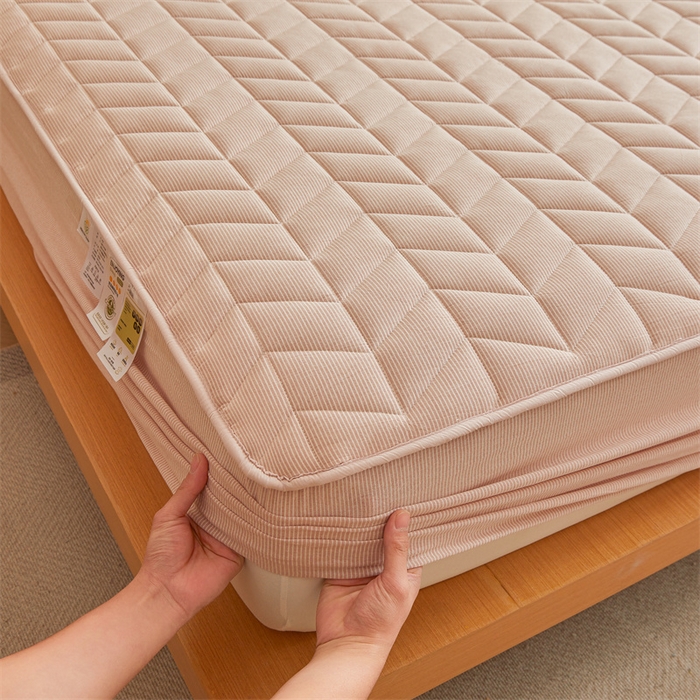 91家纺网 家纺一手货源 找家纺 优眠坊 2025新品全棉色织水洗棉纯棉夹棉抗菌绗缝床笠-幻格系列 条纹-玉色