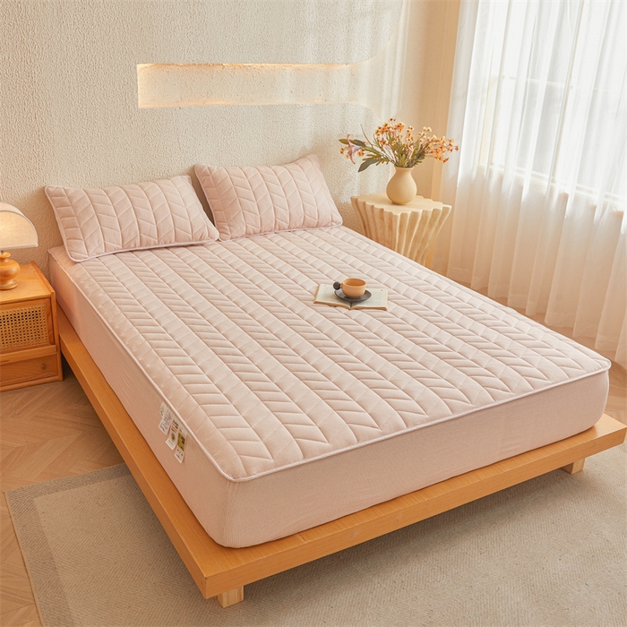 91家纺网 家纺一手货源 找家纺 优眠坊 2025新品全棉色织水洗棉纯棉夹棉抗菌绗缝床笠-幻格系列 条纹-玉色