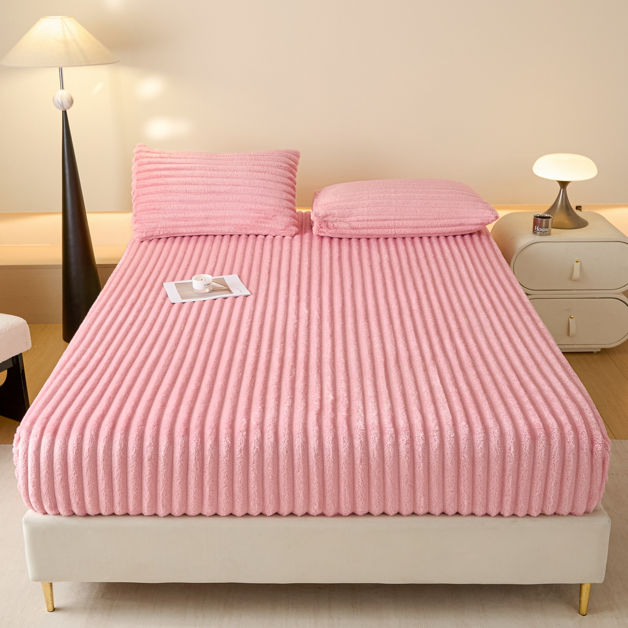 91家纺网 家纺一手货源 找家纺 酱子 2025新款兔毛绒大抽条床笠单品床笠床笠单件 抽条-床笠浅粉