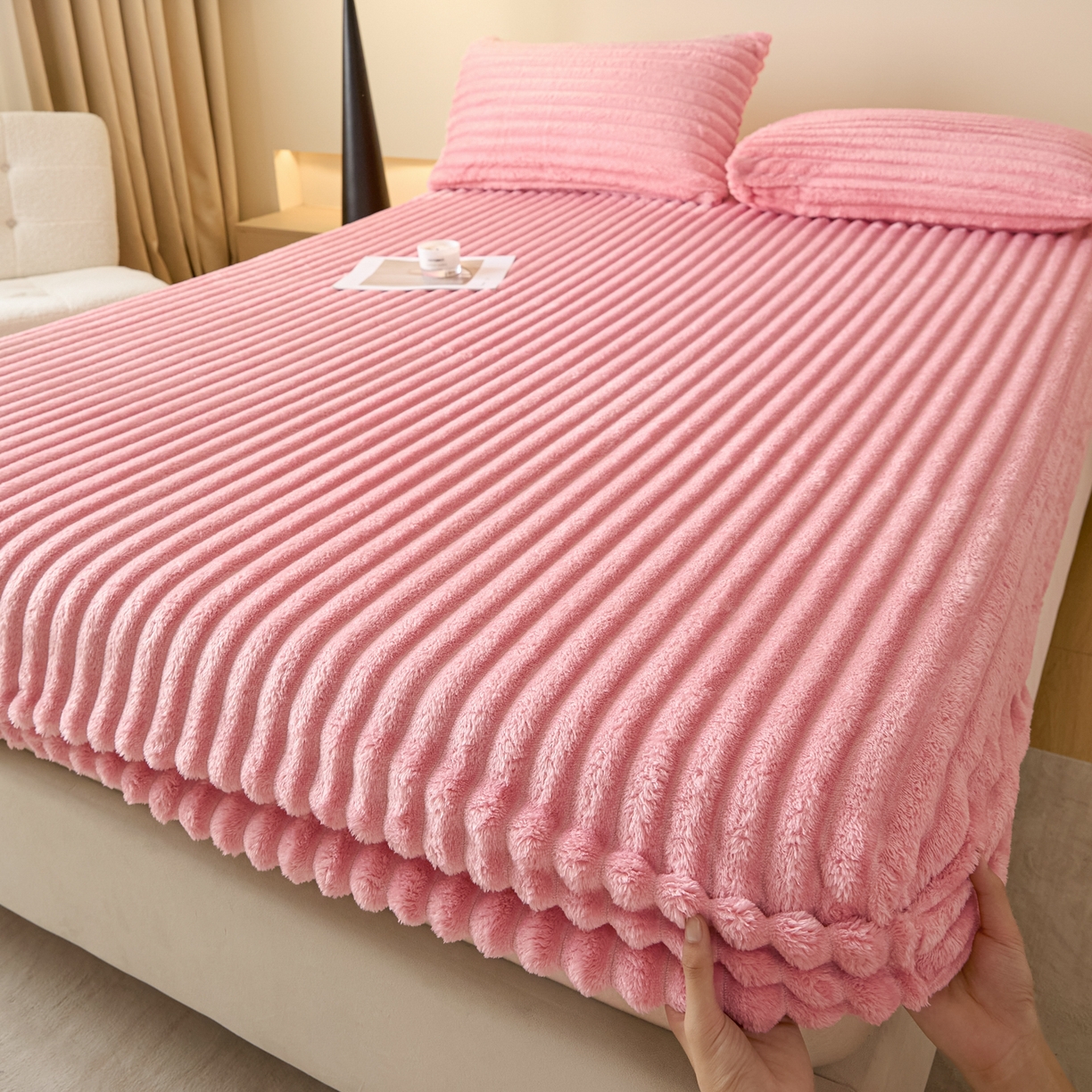 91家纺网 家纺一手货源 找家纺 酱子 2025新款兔毛绒大抽条床笠单品床笠床笠单件 抽条-床笠浅粉