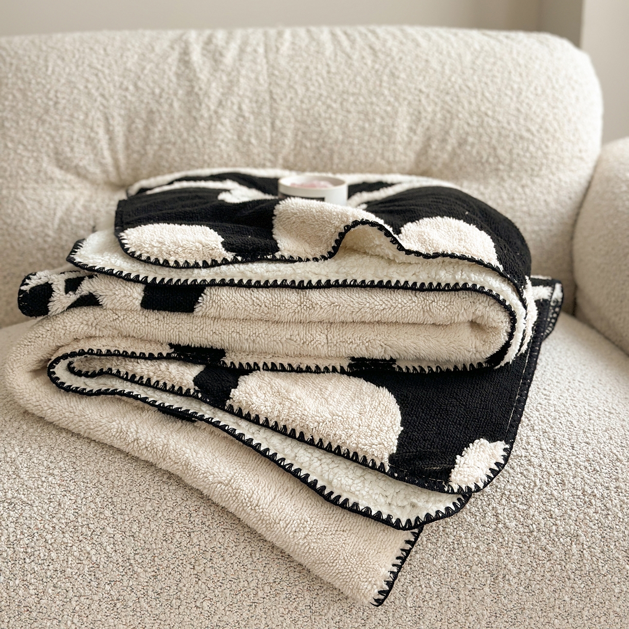 91家纺网 家纺一手货源 找家纺 繁花家居 2025新款阳离子羊羔绒毛毯毯子 蝶影柔梦