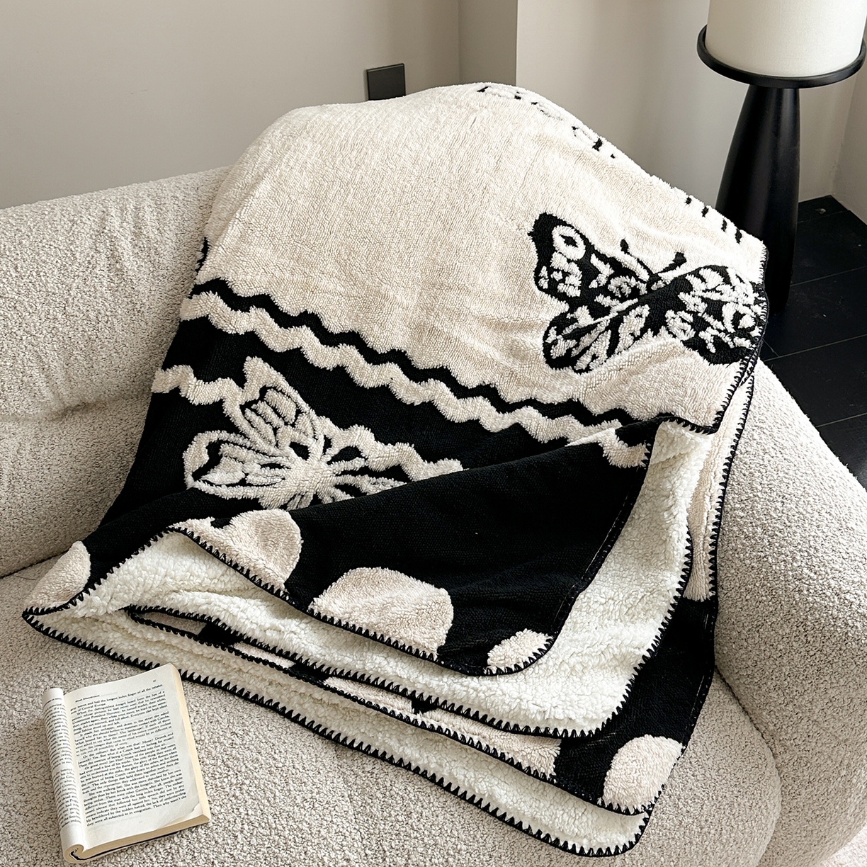 91家纺网 家纺一手货源 找家纺 繁花家居 2025新款阳离子羊羔绒毛毯毯子 蝶影柔梦