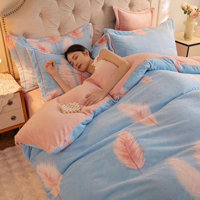 91家纺网 家纺一手货源 找家纺 简如 2025新款高克重A类印花臻棉绒牛奶绒四件套冬季加厚法莱 江边芦苇-蓝