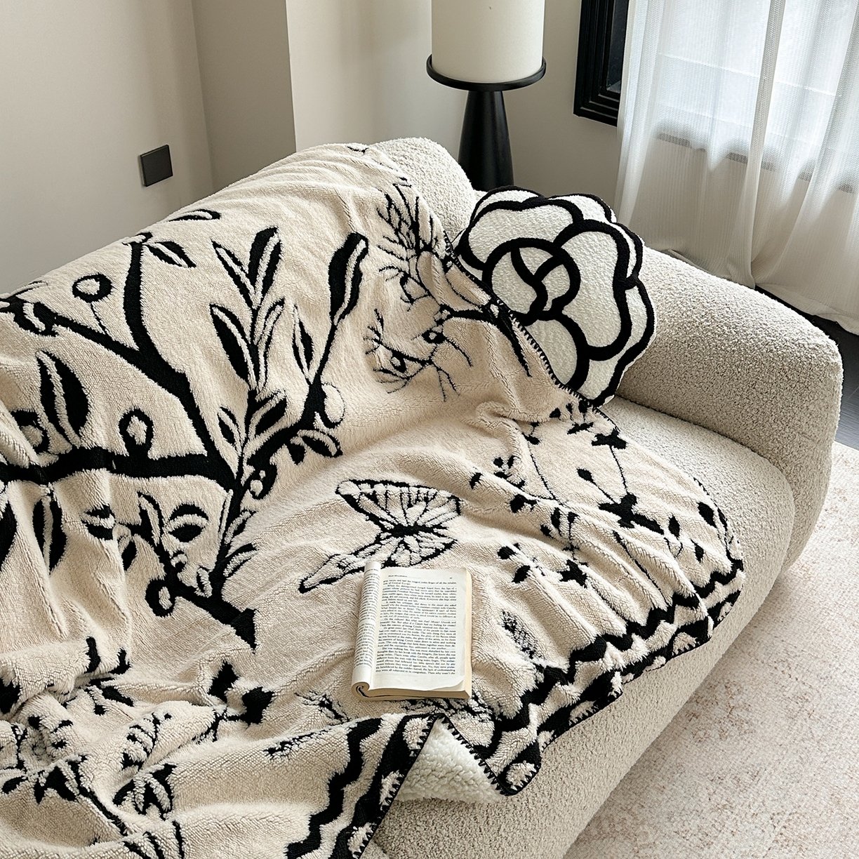 91家纺网 家纺一手货源 找家纺 繁花家居 2025新款阳离子羊羔绒毛毯毯子 幻蝶花韵