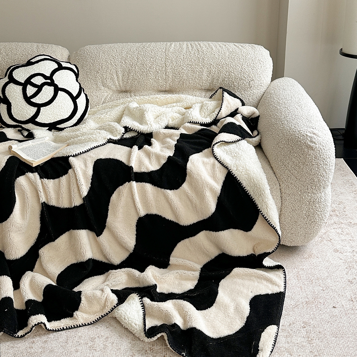 91家纺网 家纺一手货源 找家纺 繁花家居 2025新款阳离子羊羔绒毛毯毯子 灵波韵浪