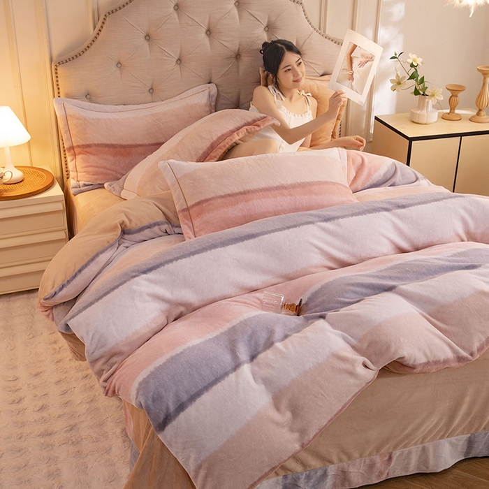 91家纺网 家纺一手货源 找家纺 简如 2025新款高克重A类印花臻棉绒牛奶绒四件套冬季加厚法莱 旷野(桔)