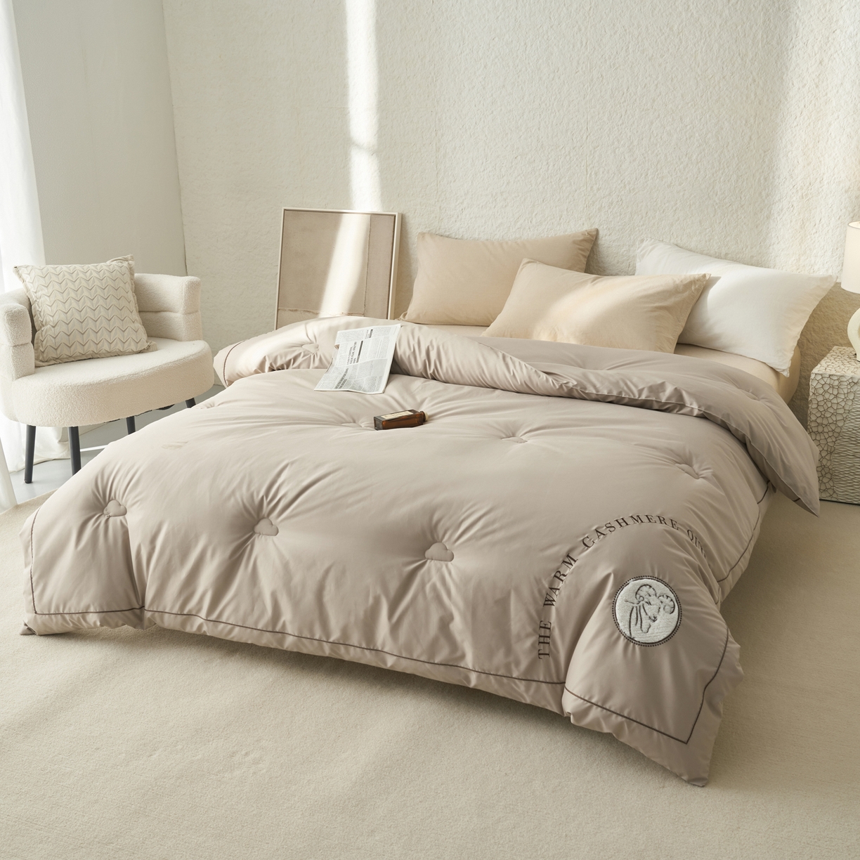 91家纺网 家纺一手货源 找家纺 子由家居 2025新款贴布绣澳洲进口羊毛被被子被芯 羊毛被-米驼