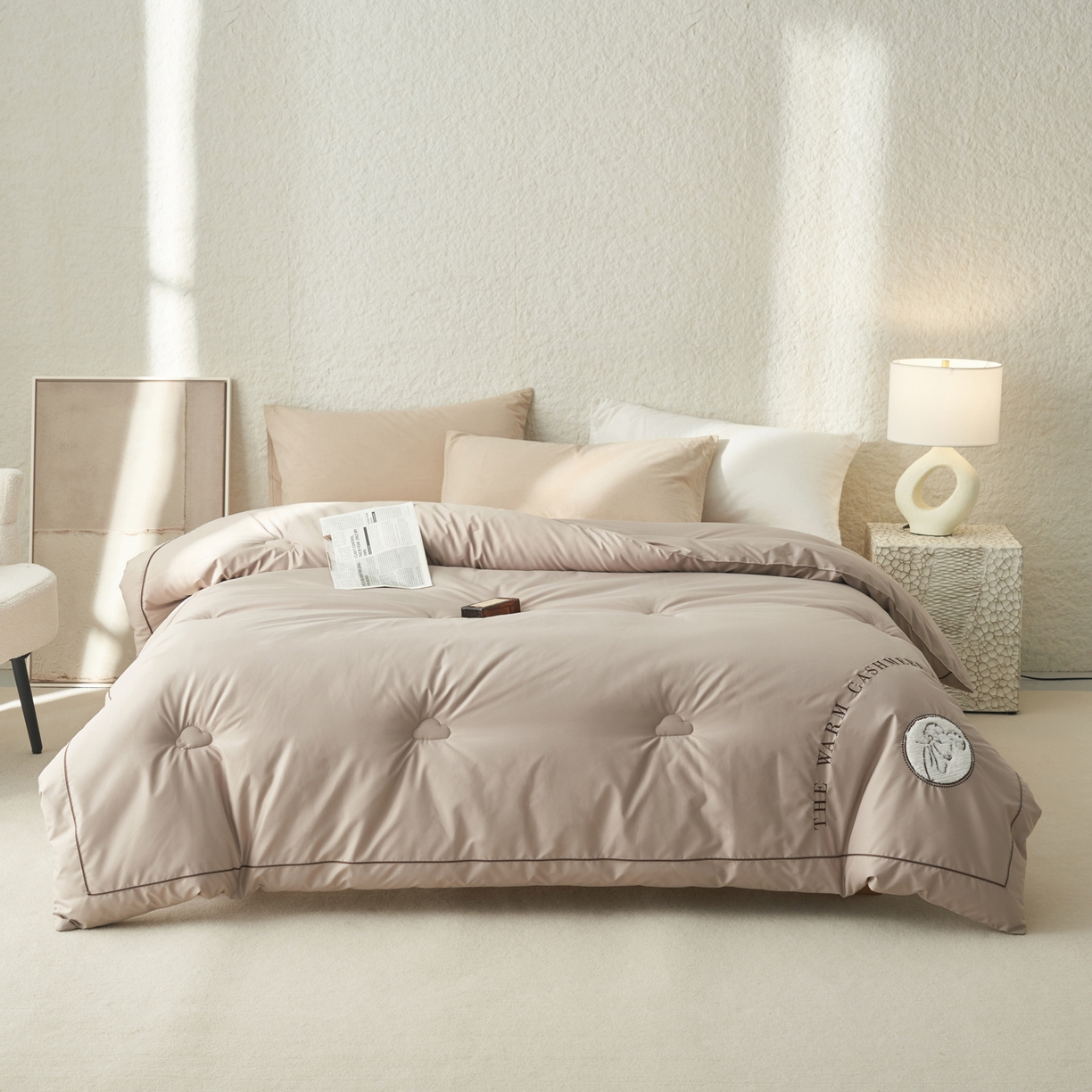 91家纺网 家纺一手货源 找家纺 子由家居 2025新款贴布绣澳洲进口羊毛被被子被芯 羊毛被-米驼