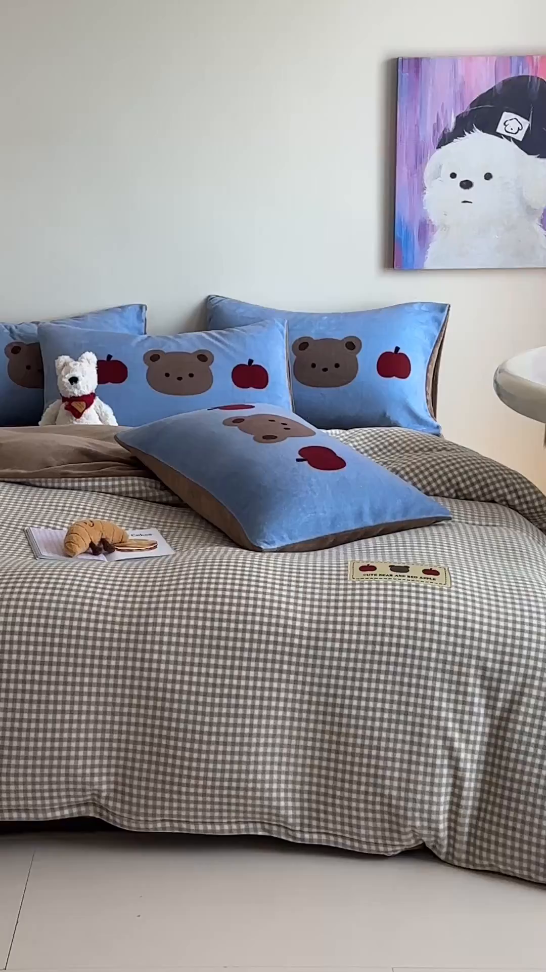 91家纺网 家纺一手货源 找家纺 （总）桃子家居 2025新款A类ins数码印花卡通织标混搭大版加厚牛奶绒系列四件套