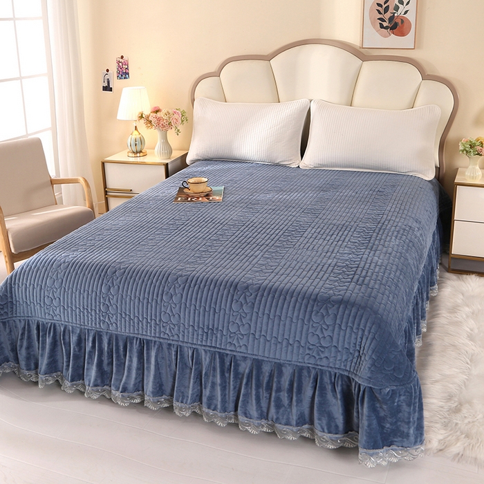 91家纺网 家纺一手货源 找家纺 （总）栩裕纺织 2025新款宝宝绒夹棉单床盖-大蕾丝花边款