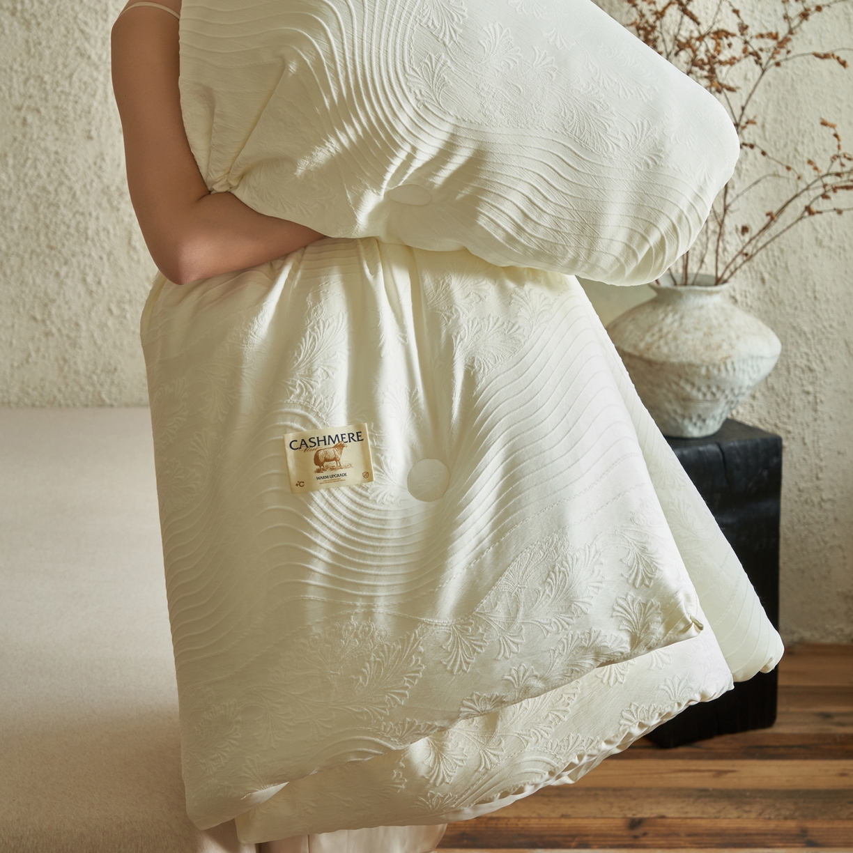 91家纺网 家纺一手货源 找家纺 （总）子由家居 2025新款水洗浮雕澳洲进口羊毛被被子被芯