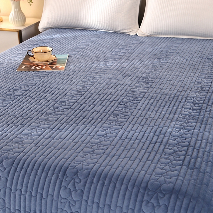 91家纺网 家纺一手货源 找家纺 （总）栩裕纺织 2025新款宝宝绒夹棉单床盖-大蕾丝花边款