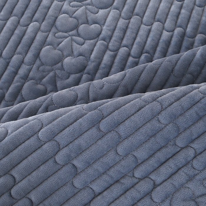 91家纺网 家纺一手货源 找家纺 （总）栩裕纺织 2025新款宝宝绒夹棉单床盖-大蕾丝花边款