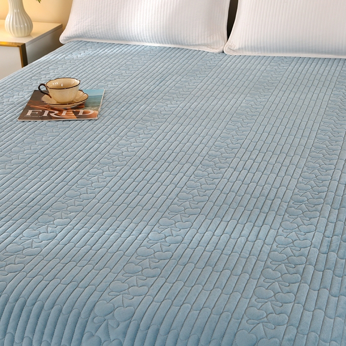 91家纺网 家纺一手货源 找家纺 栩裕纺织 2025新款宝宝绒夹棉单床盖-大蕾丝花边款 湖蓝