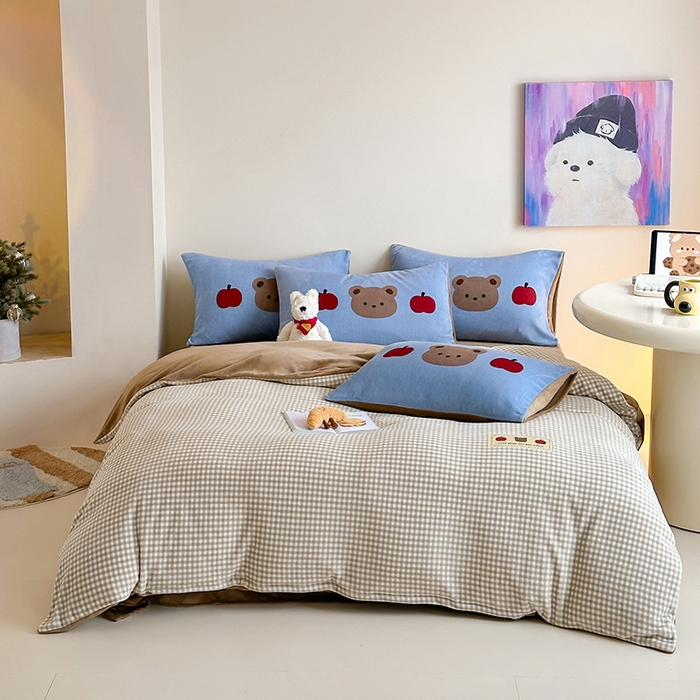 桃子家居 2025新款A类ins数码印花卡通织标混搭大版加厚牛奶绒系列四件套 绒-织标咖格苹果熊