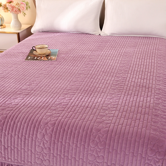 91家纺网 家纺一手货源 找家纺 栩裕纺织 2025新款宝宝绒夹棉单床盖-大蕾丝花边款 紫色