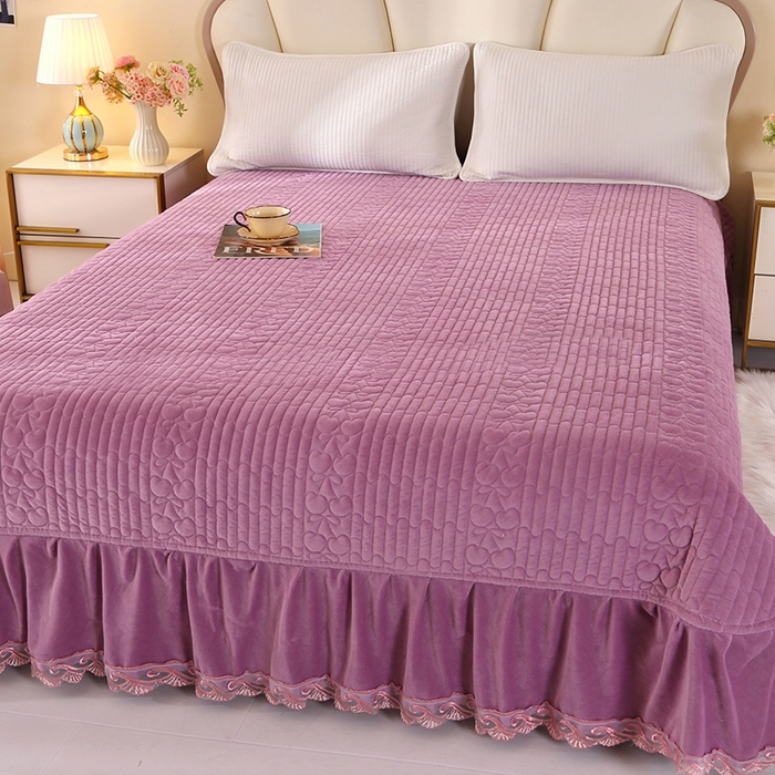 91家纺网 家纺一手货源 找家纺 栩裕纺织 2025新款宝宝绒夹棉单床盖-大蕾丝花边款 紫色