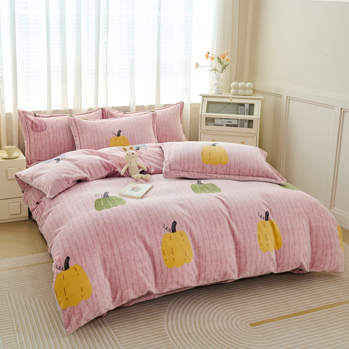 91家纺网 家纺一手货源 找家纺 尚品凤凰2025新款高克重印花牛奶绒四件套-工艺款 南瓜-粉