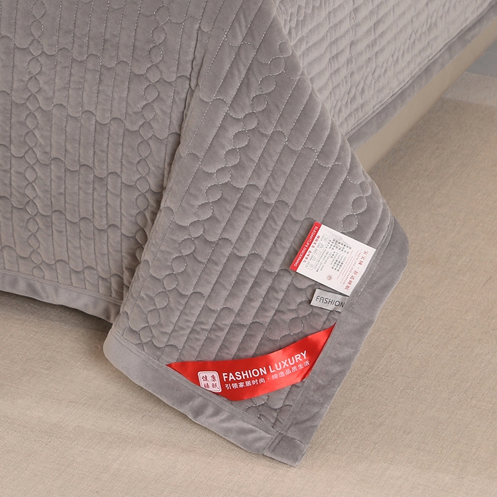 91家纺网 家纺一手货源 找家纺 栩裕纺织 2025新款宝宝绒夹棉单床盖-直边款 灰色