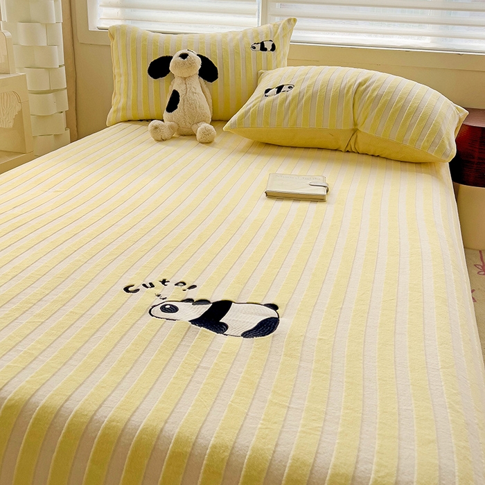 91家纺网 家纺一手货源 找家纺 繁花家居 2025新款经典条纹系列绣花牛奶绒单品床单床笠床单床笠单件 床单-黄条熊猫