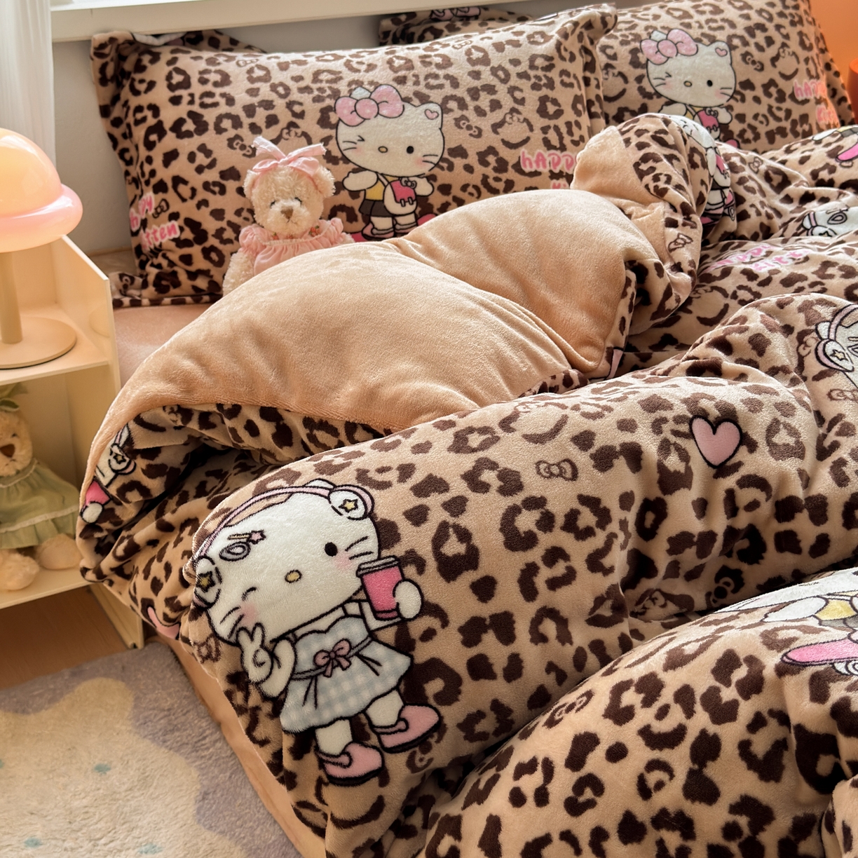 91家纺网 家纺一手货源 找家纺 （总）铭宣 2025新款高克重牛奶绒印花保暖四件套床单床笠单被套款