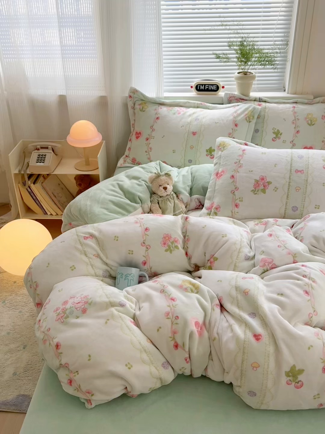91家纺网 家纺一手货源 找家纺 铭宣 2025新款高克重牛奶绒印花保暖四件套床单床笠单被套款 爱丽丝花园