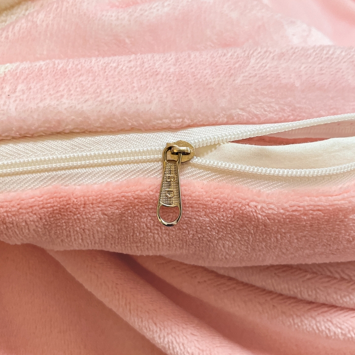 91家纺网 家纺一手货源 找家纺 铭宣 2025新款高克重牛奶绒印花保暖四件套床单床笠单被套款 爱心兔-粉