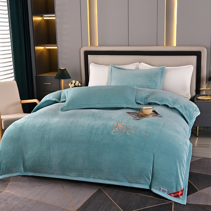 91家纺网 家纺一手货源 找家纺 （总）栩裕纺织 2025新款牛奶绒刺绣单被套