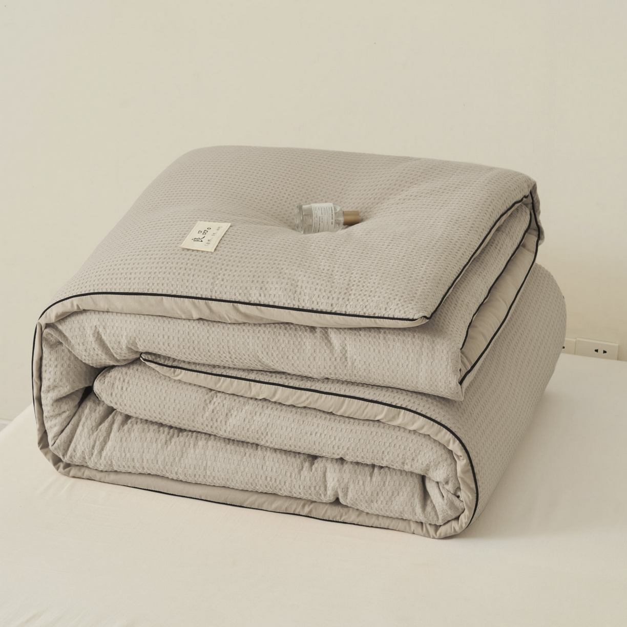 91家纺网 家纺一手货源 找家纺 子由家居 2025新款纯棉华夫格100%新疆棉花冬被被子被芯【里外纯棉】 华夫格棉花被-浅灰