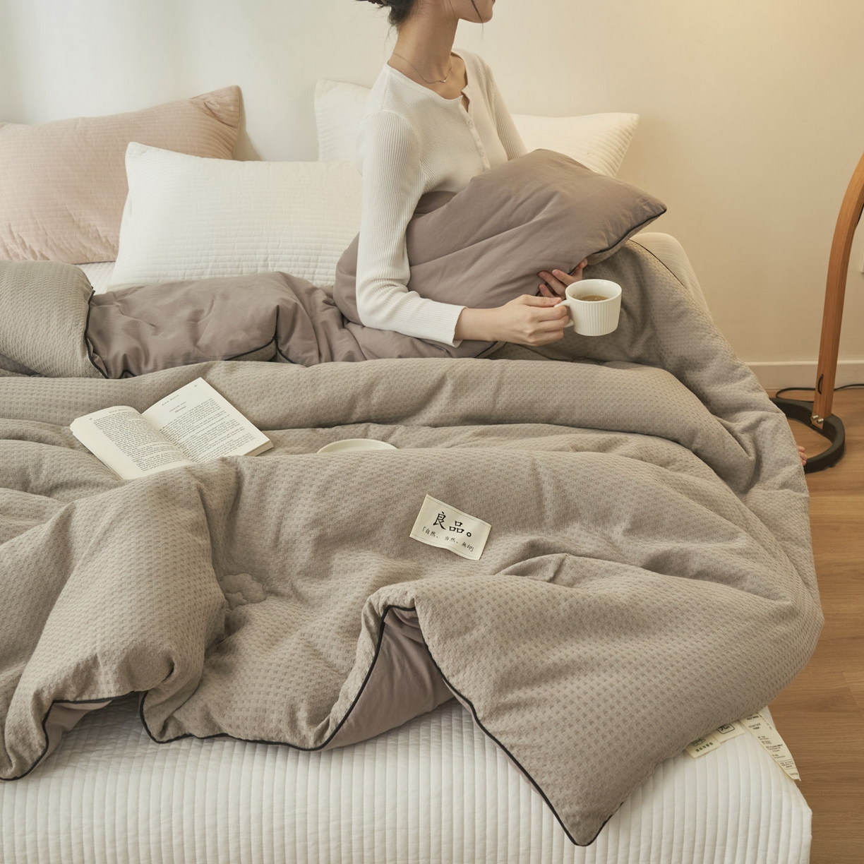 91家纺网 家纺一手货源 找家纺 子由家居 2025新款纯棉华夫格100%新疆棉花冬被被子被芯【里外纯棉】 华夫格棉花被-浅灰