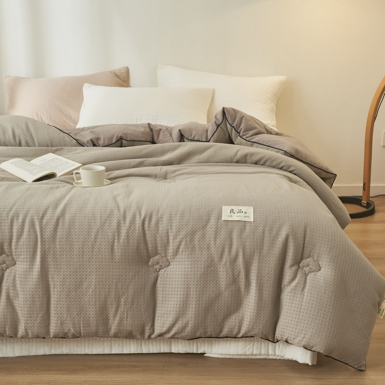 91家纺网 家纺一手货源 找家纺 子由家居 2025新款纯棉华夫格100%新疆棉花冬被被子被芯【里外纯棉】 华夫格棉花被-浅灰