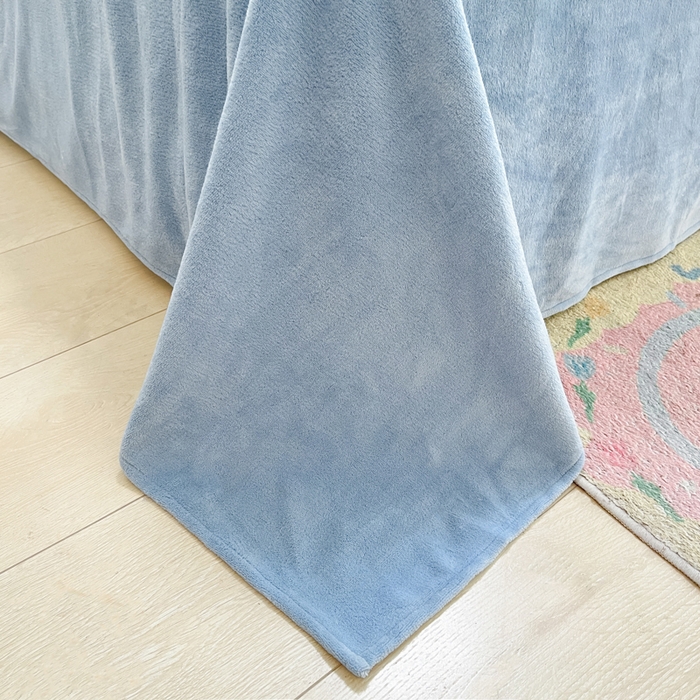 91家纺网 家纺一手货源 找家纺 铭宣 2025新款高克重牛奶绒印花保暖四件套床单床笠单被套款 高地犬-蓝