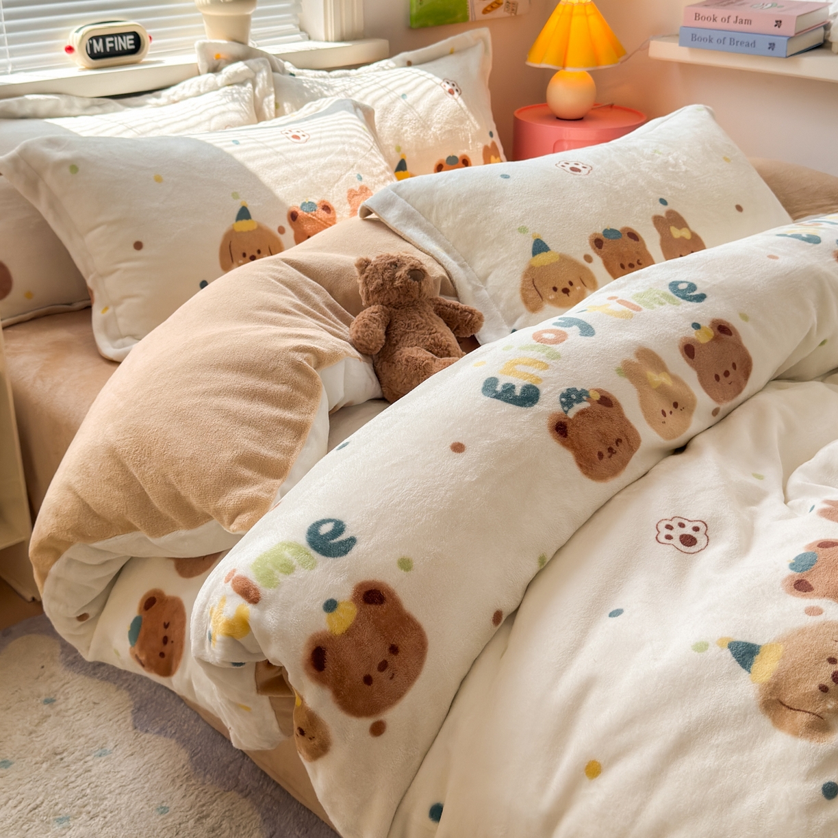 91家纺网 家纺一手货源 找家纺 铭宣 2025新款高克重牛奶绒印花保暖四件套床单床笠单被套款 欢乐颂